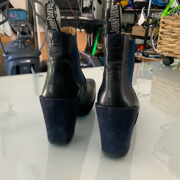 Fluevog Tracker 2.0 Platform Chelsea Boot - Picture 4 of 5